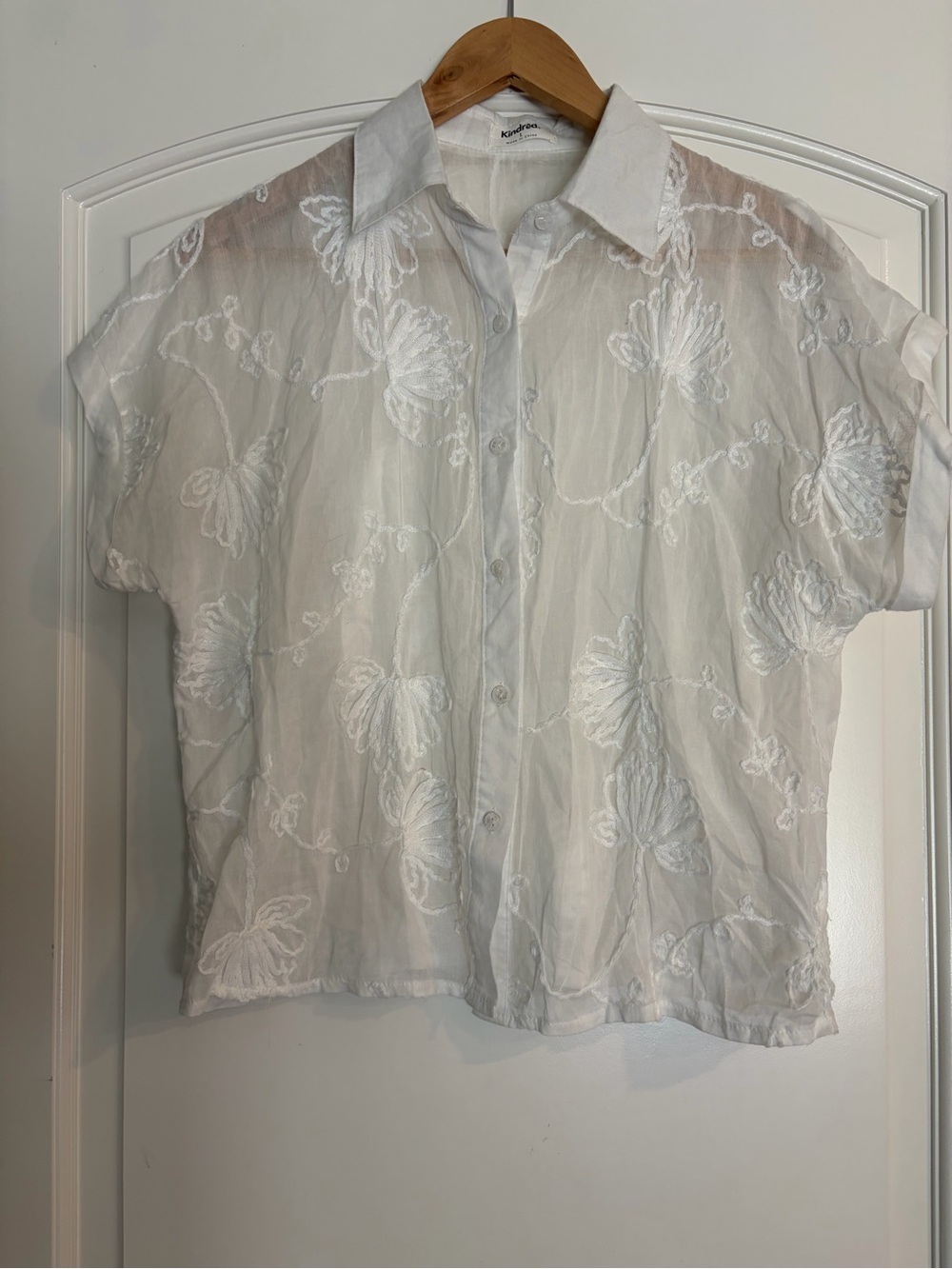 Kindred Lightweight White Embroidered Sheer Button-Up Cotton Shirt Blouse L